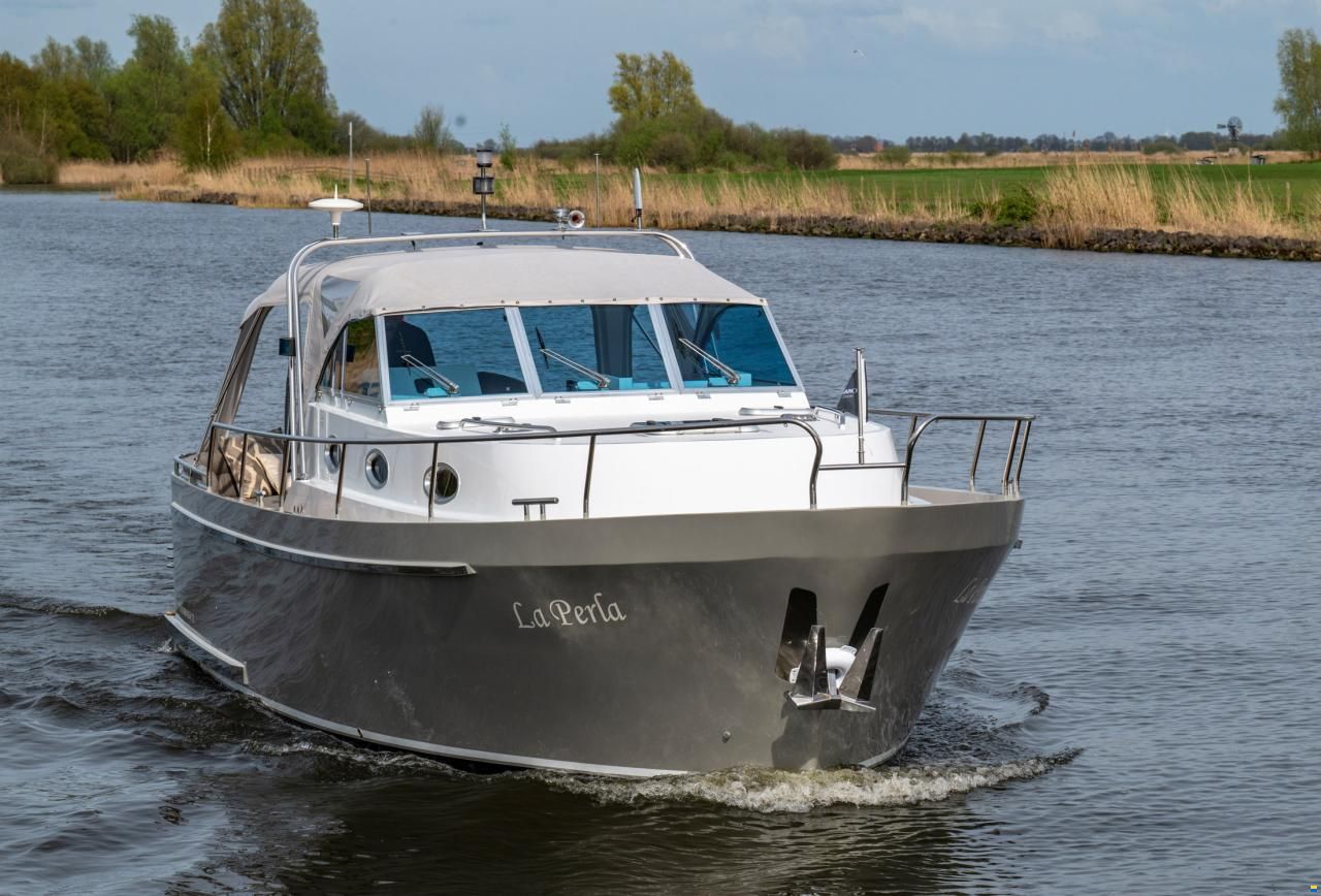 Thomasz Tristan 32 Cabrio