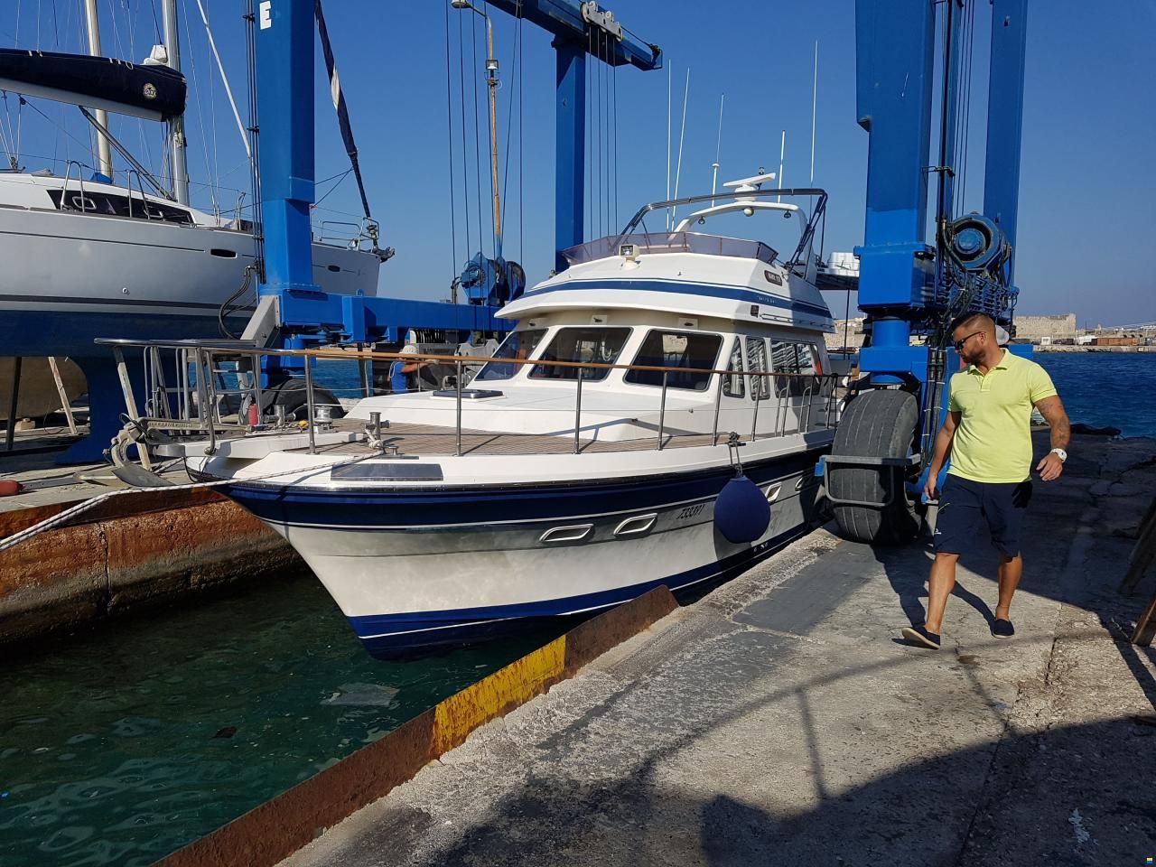 Trader 535 Signature MY