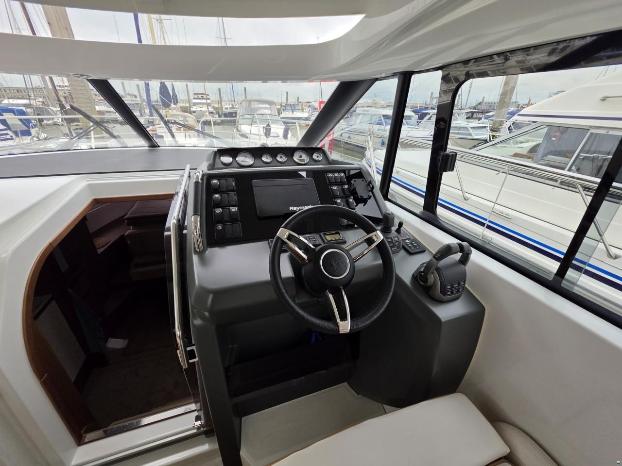 Jeanneau Leader 36