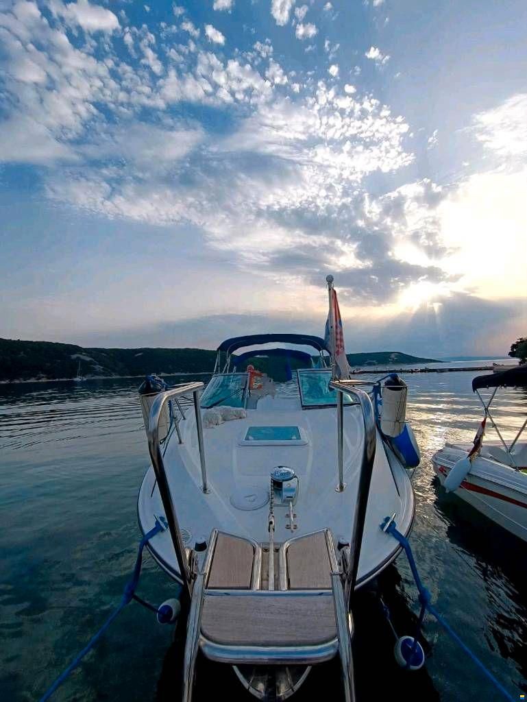 Bayliner 245