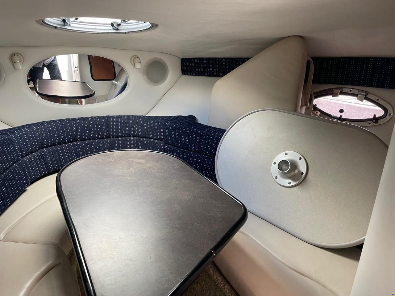 Crownline 275 CCR
