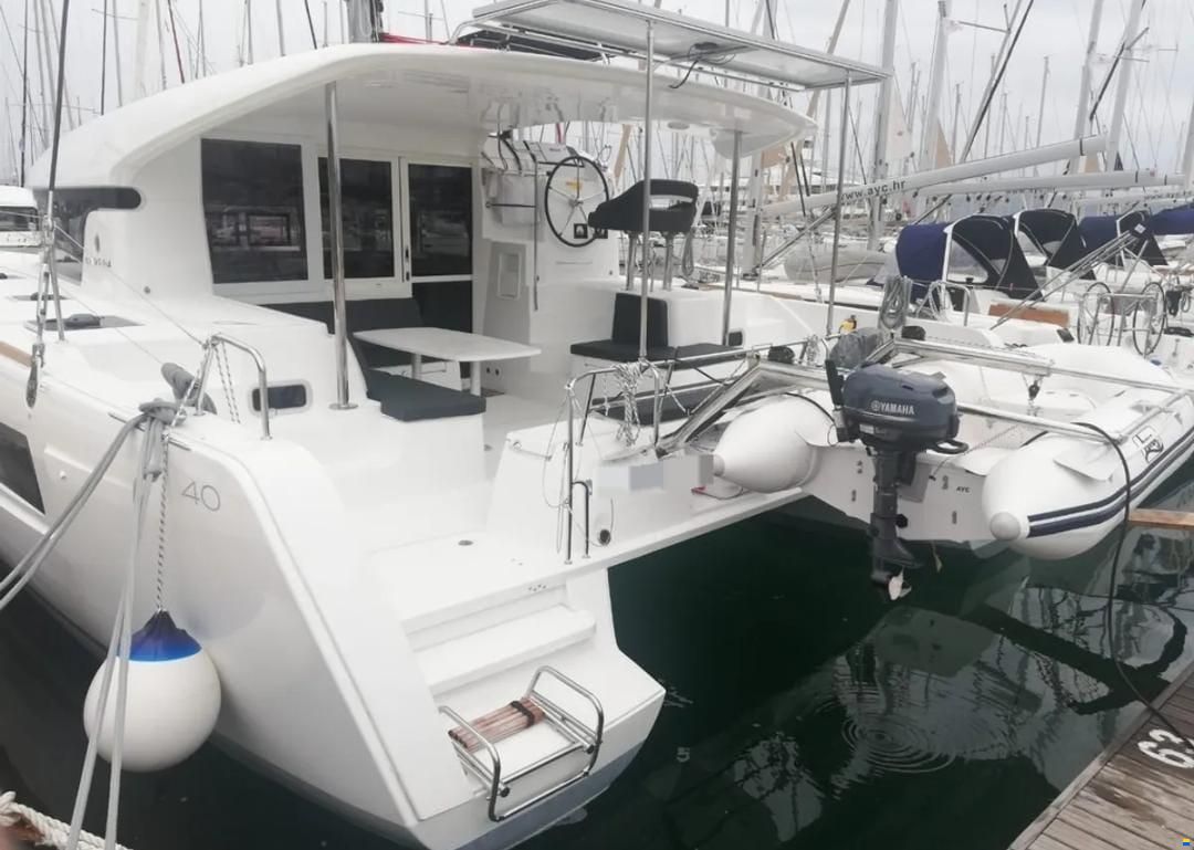 Lagoon 40