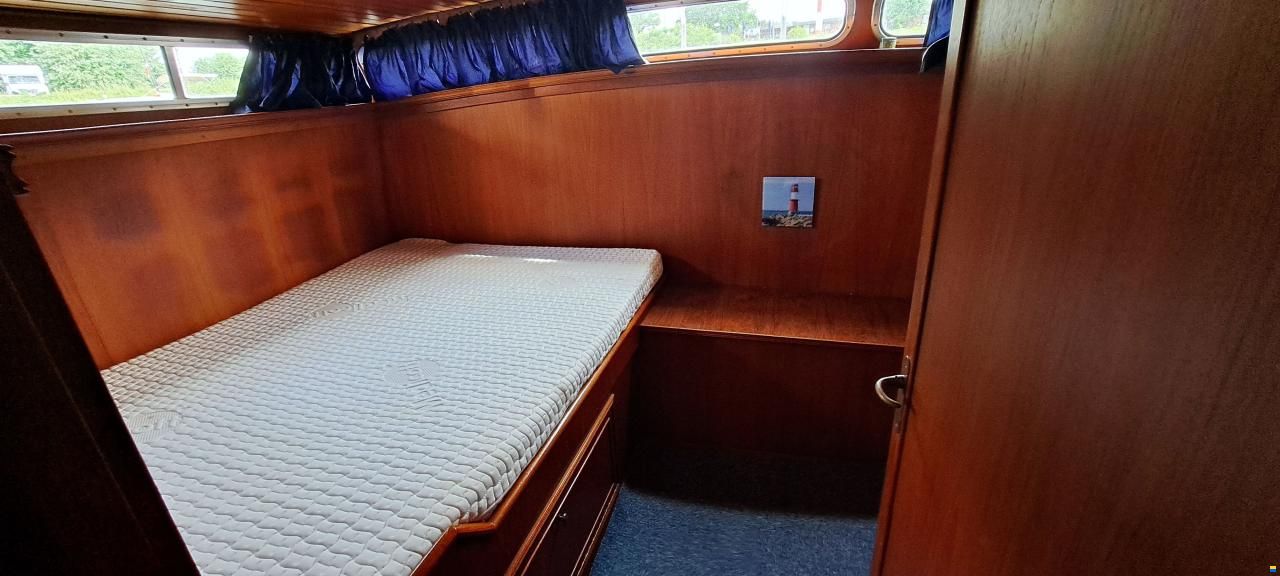 Van der Valk 1200