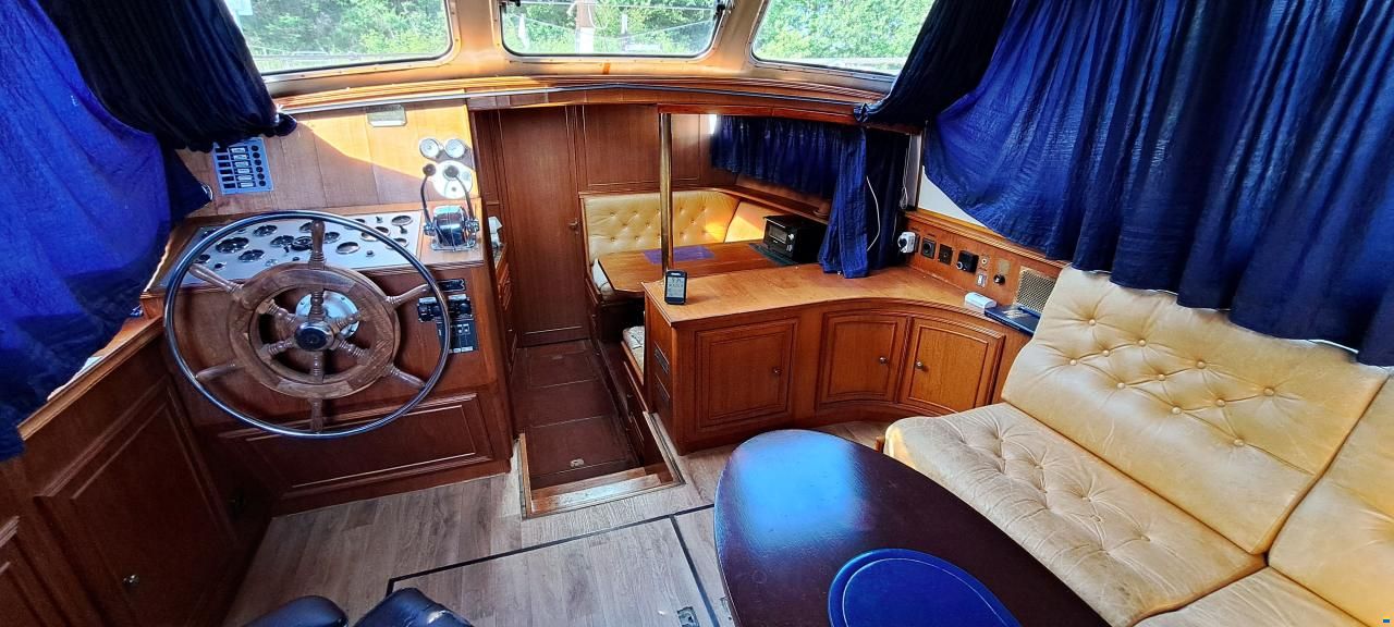 Van der Valk 1200