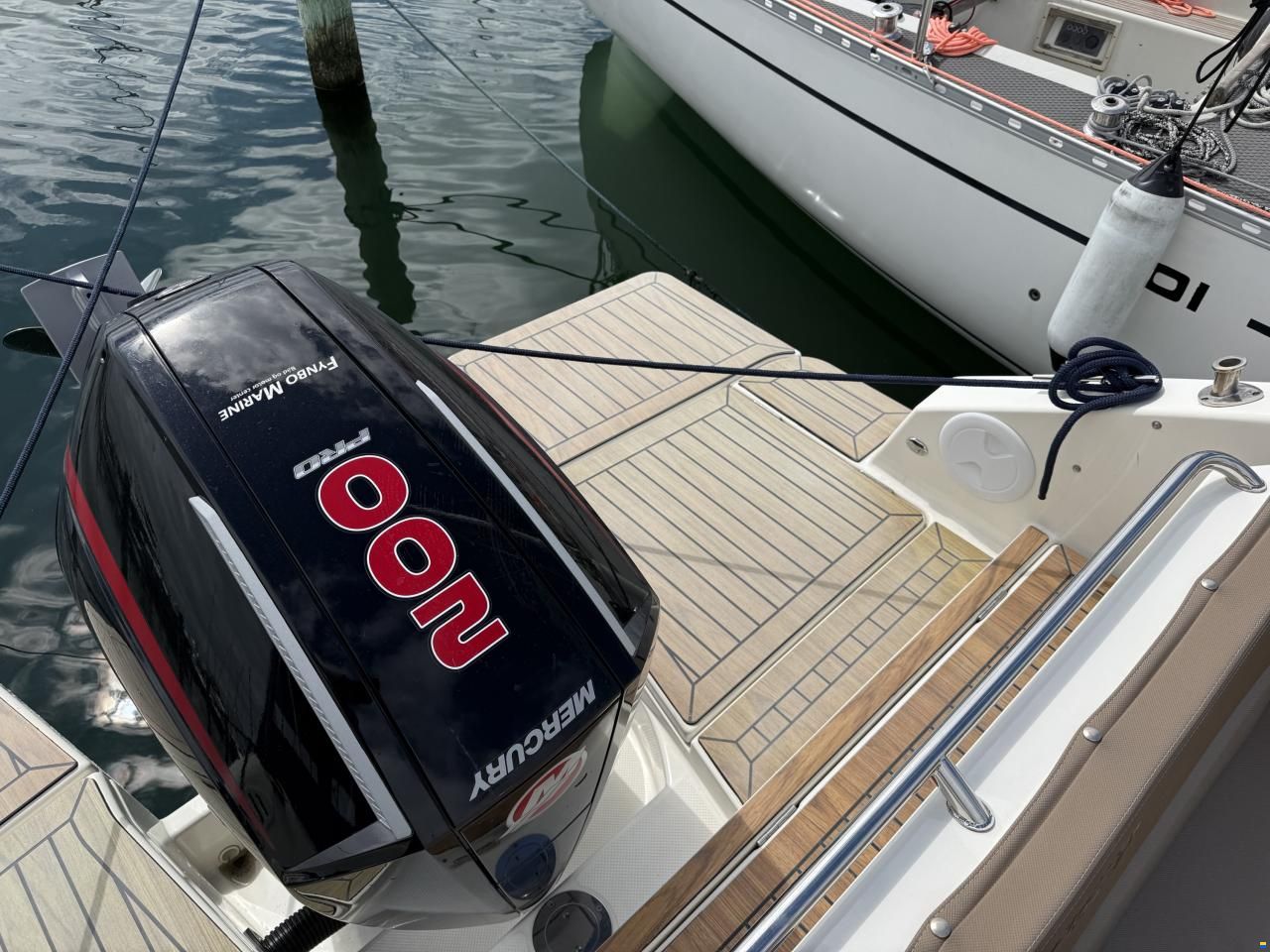 Quicksilver 755
