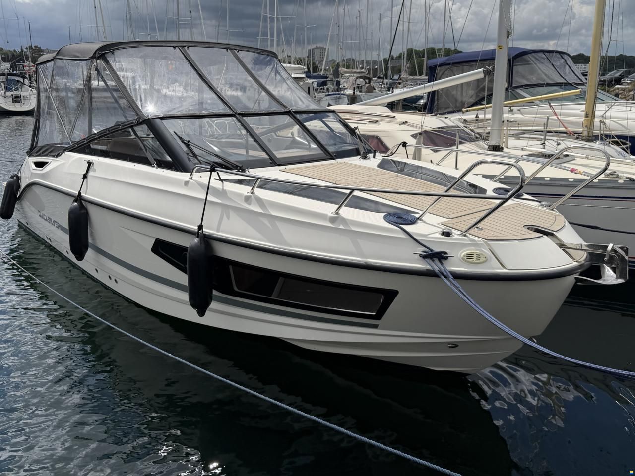 Quicksilver 755