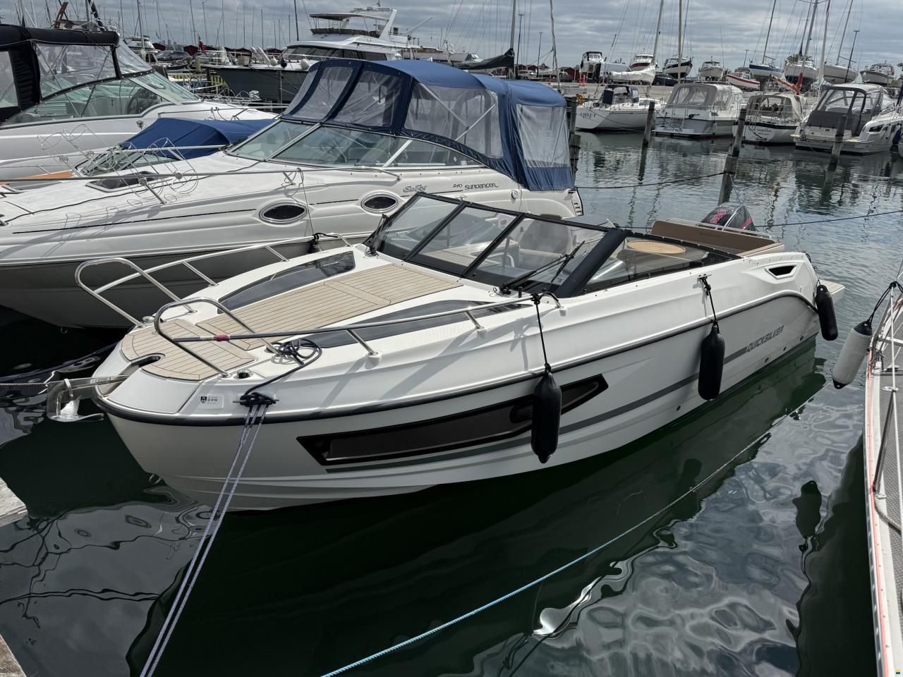 Quicksilver 755
