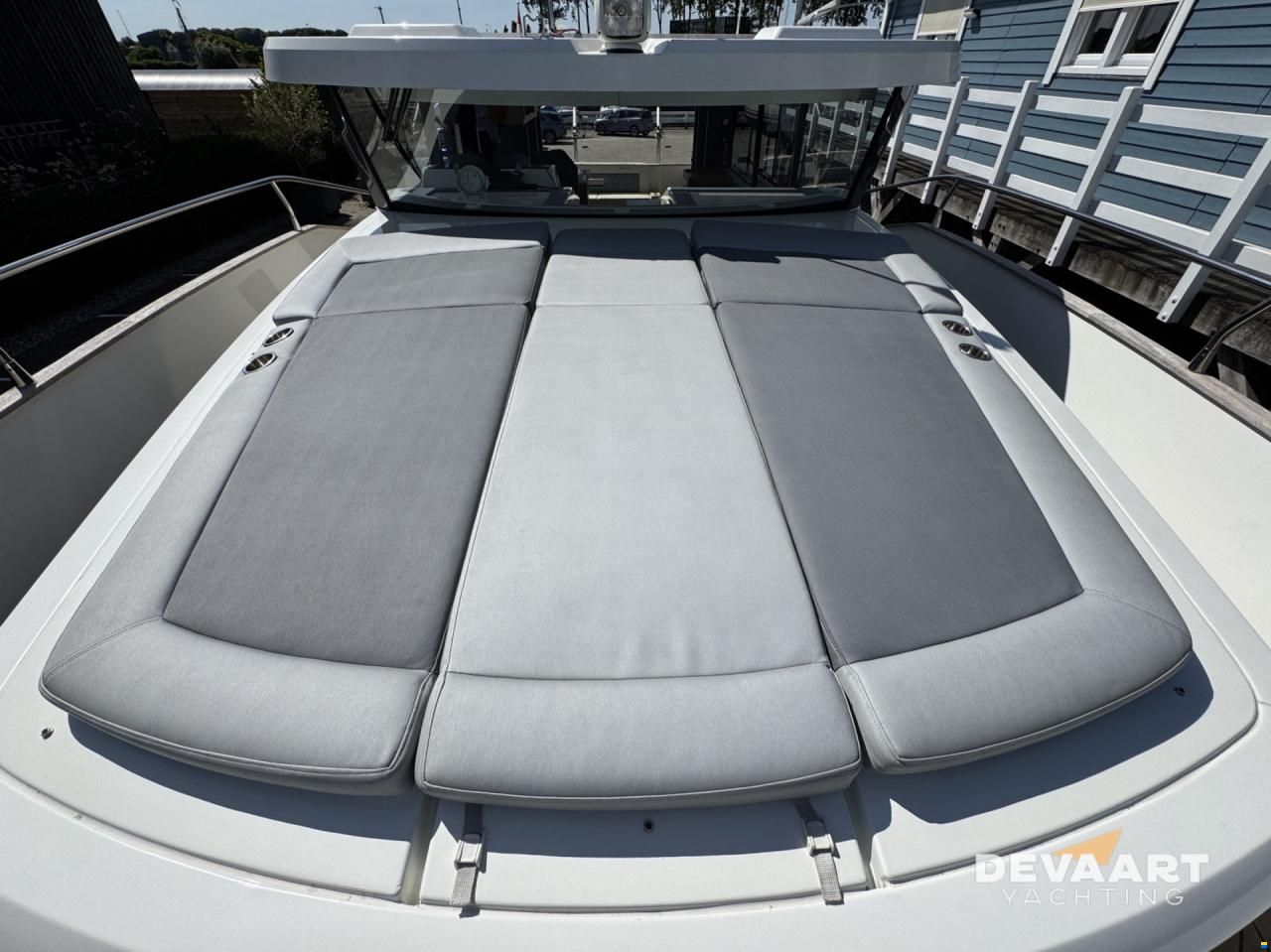 Delphia 1200 Bluescape