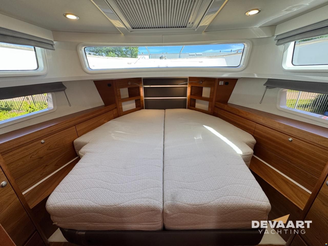 Delphia 1200 Bluescape