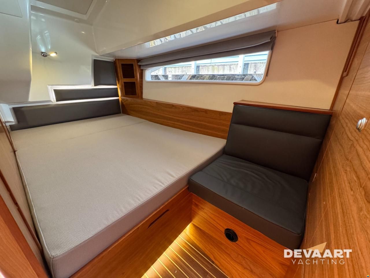 Delphia 1200 Bluescape