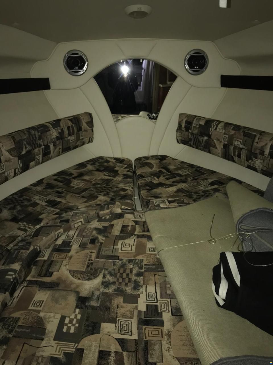 Rinker Fiesta VEE 270