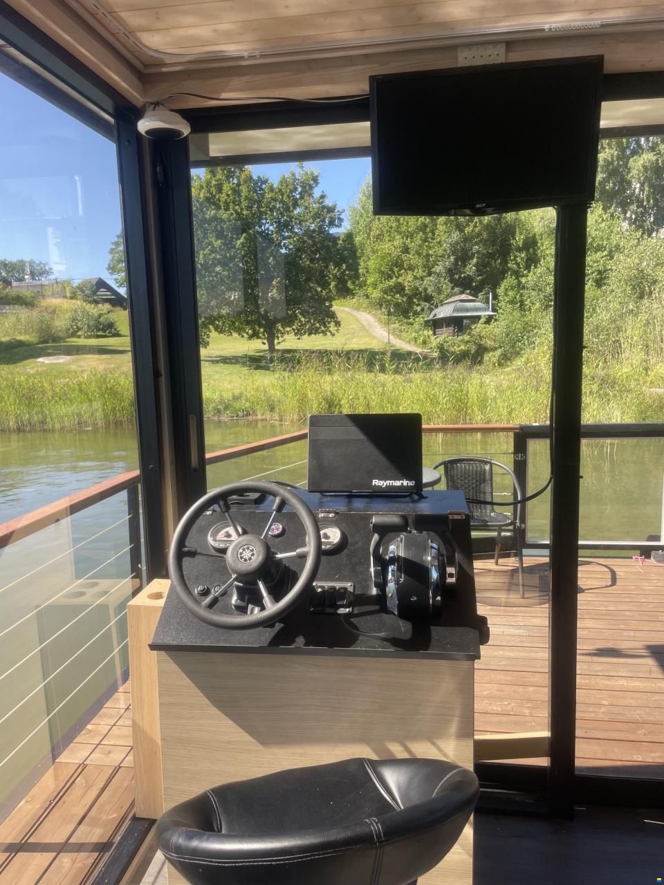 Husbåt Powercatamaran