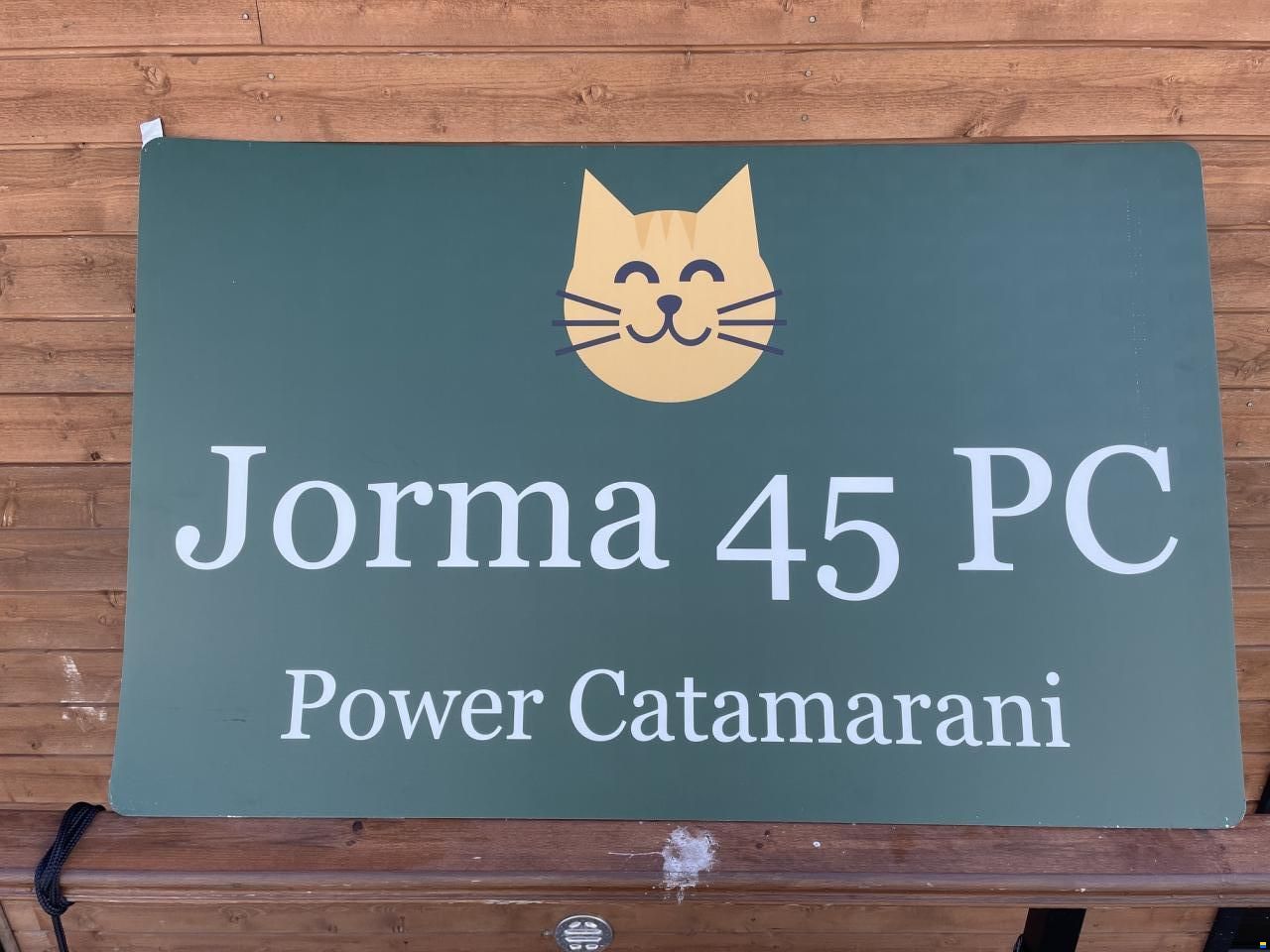 Husb&aring;t Powercatamaran