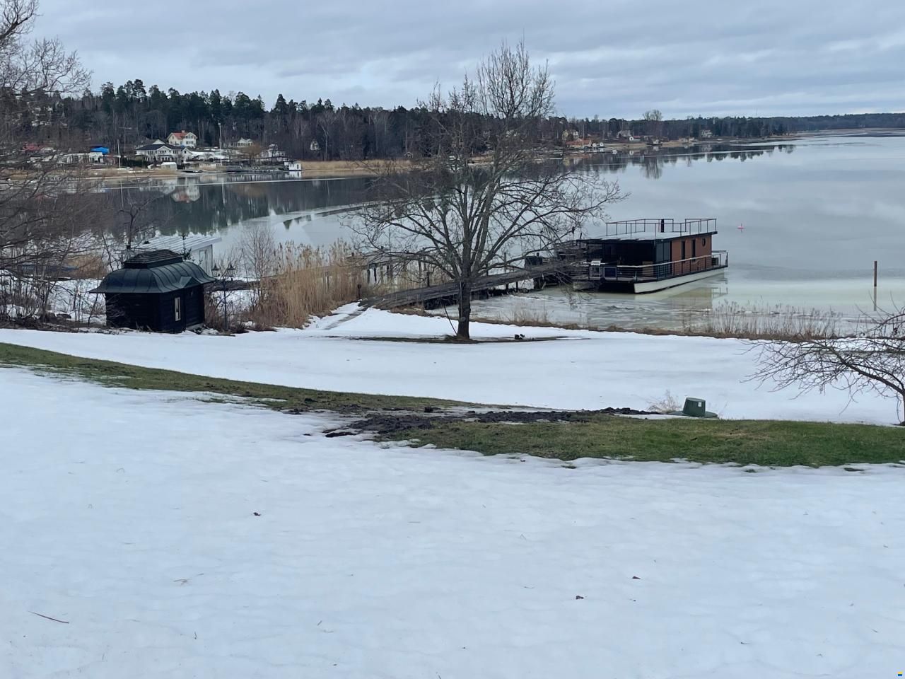 HUSBÅT-POWERCATAMARAN