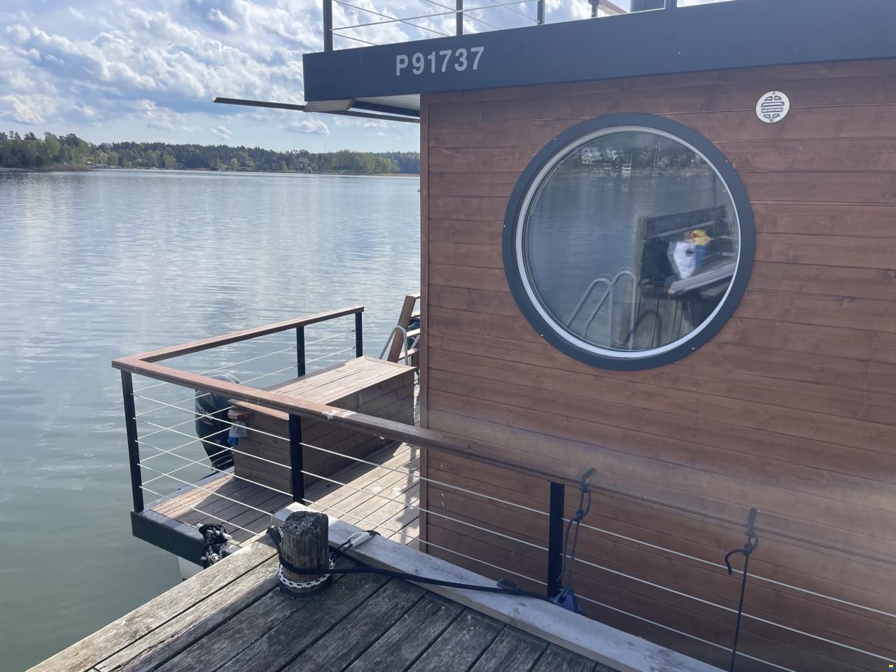HUSBÅT-POWERCATAMARAN