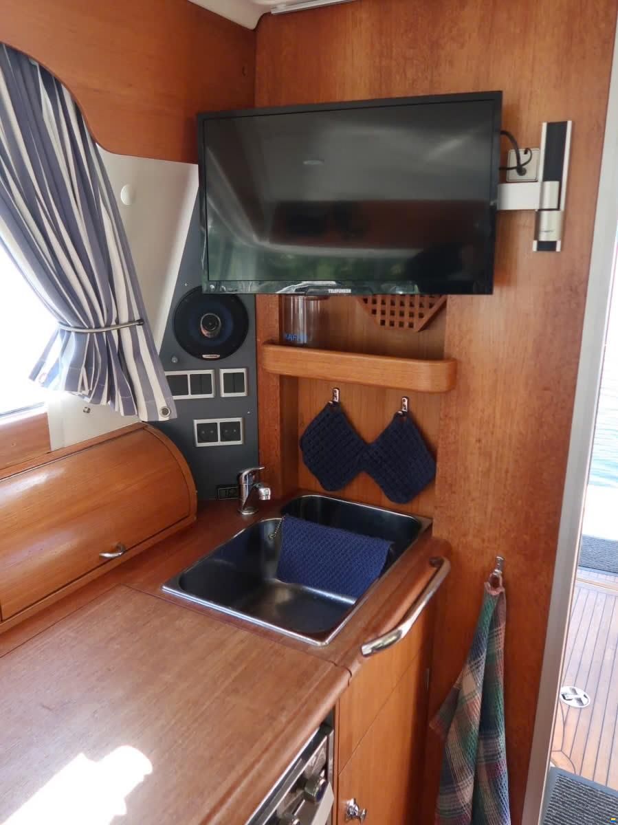 Nimbus 380 Carisma