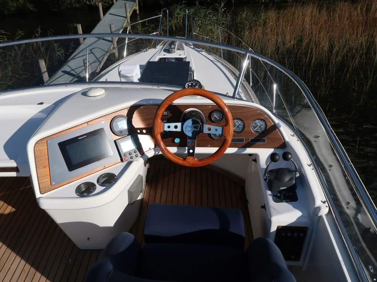 Nimbus 380 Carisma
