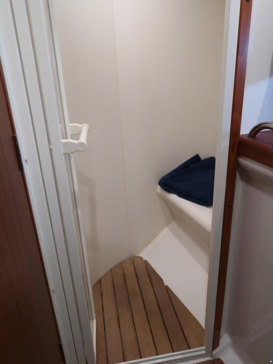 Nimbus 380 Carisma