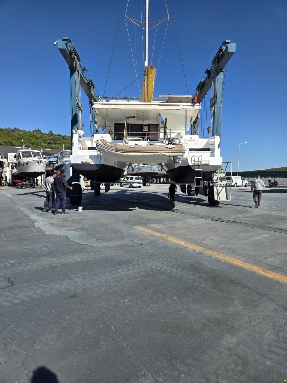 Fountaine Pajot Lucia 40