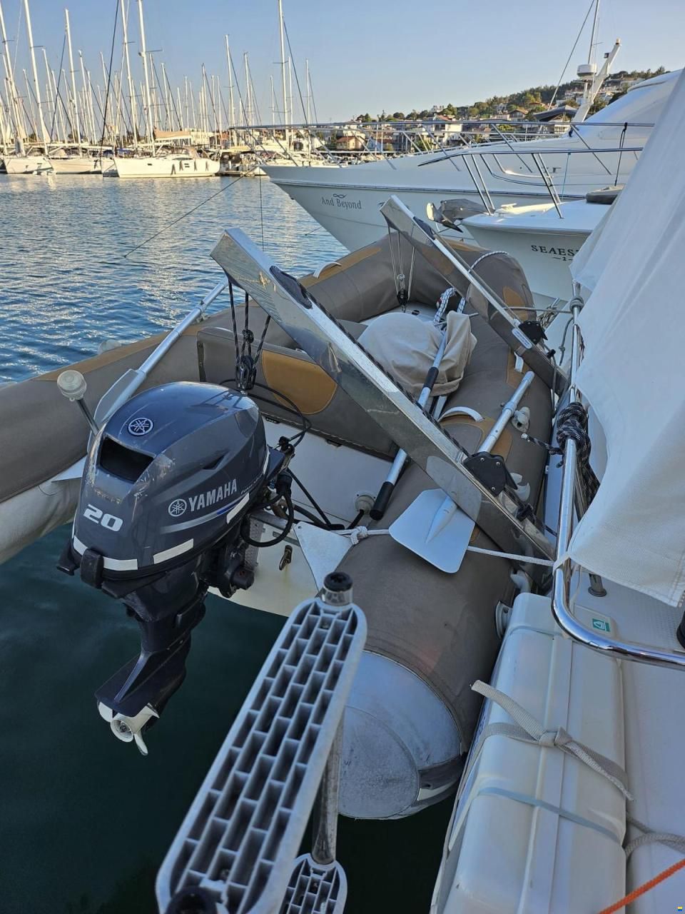 Fountaine Pajot Lucia 40