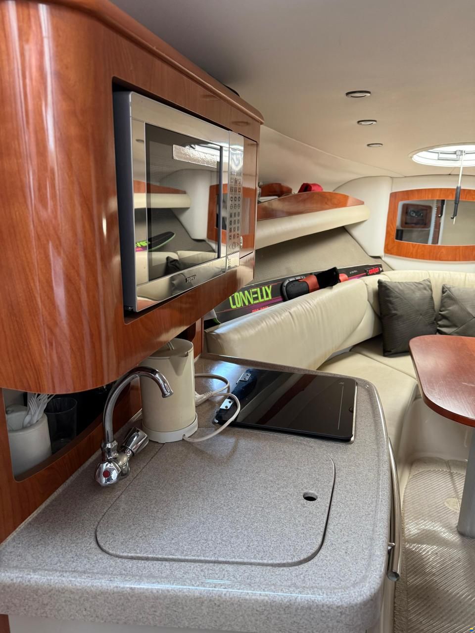 Four Winns 258 Vista
