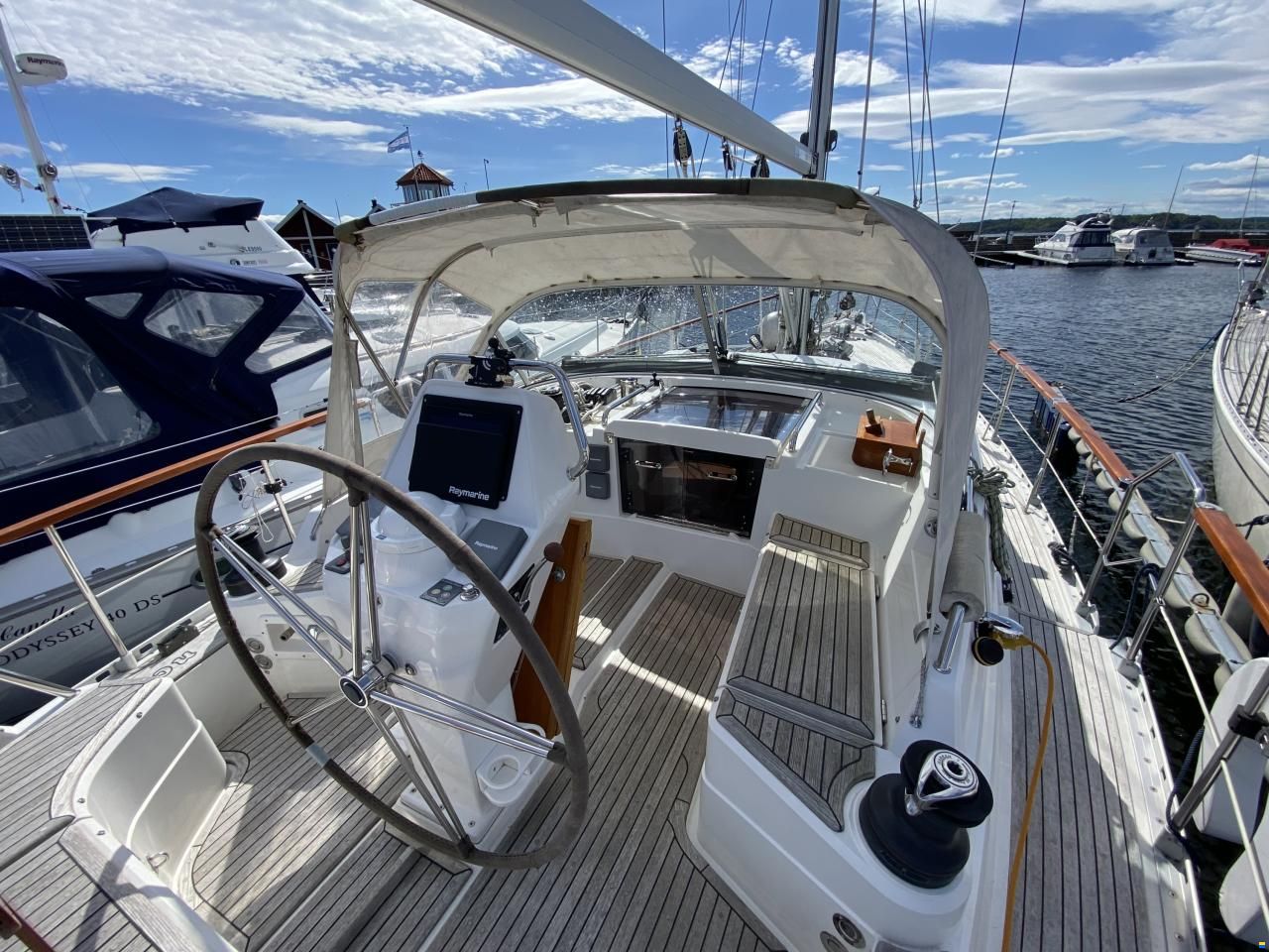 Nauticat 37