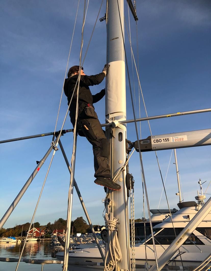 Nauticat 37