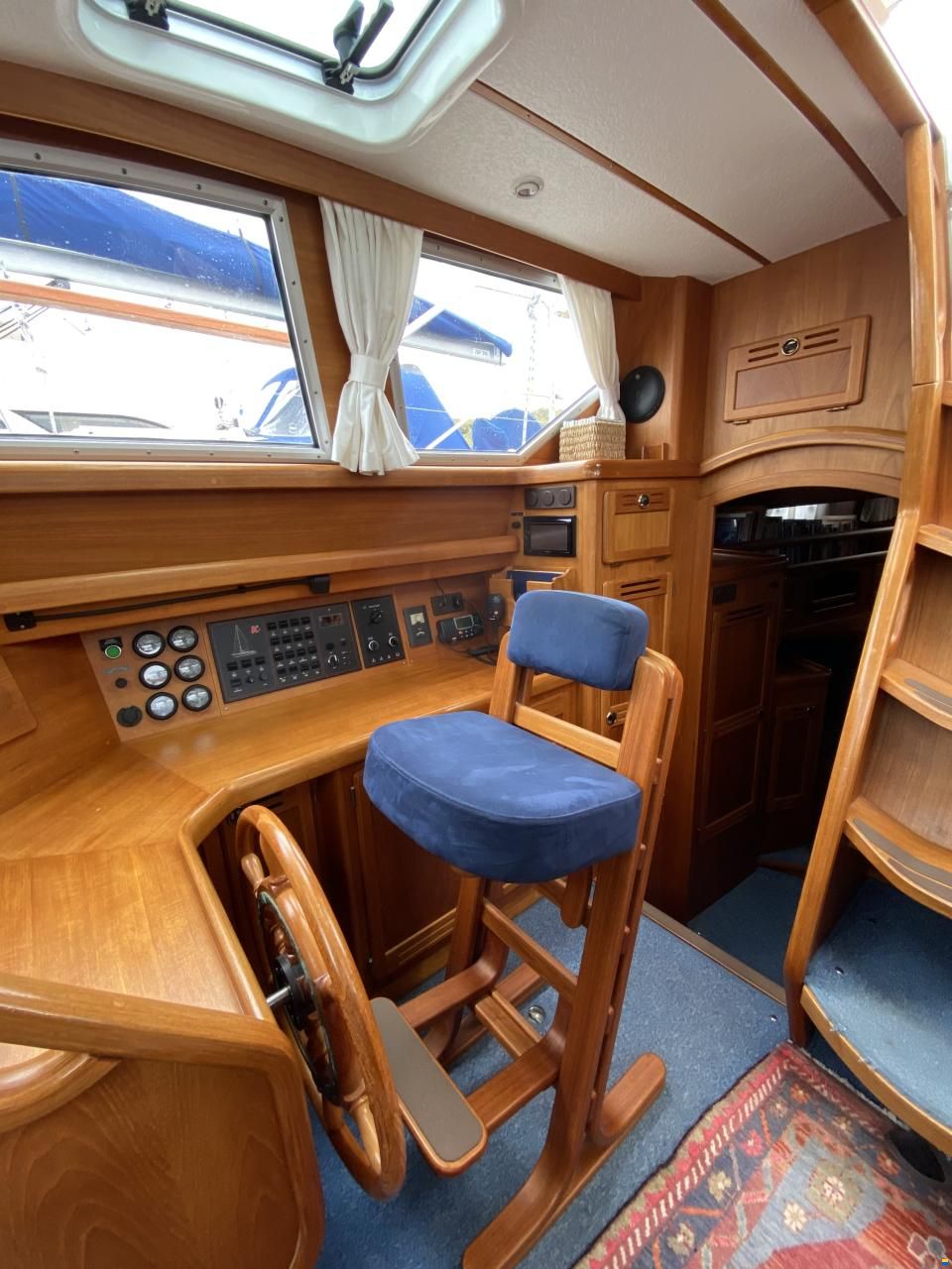 Nauticat 37
