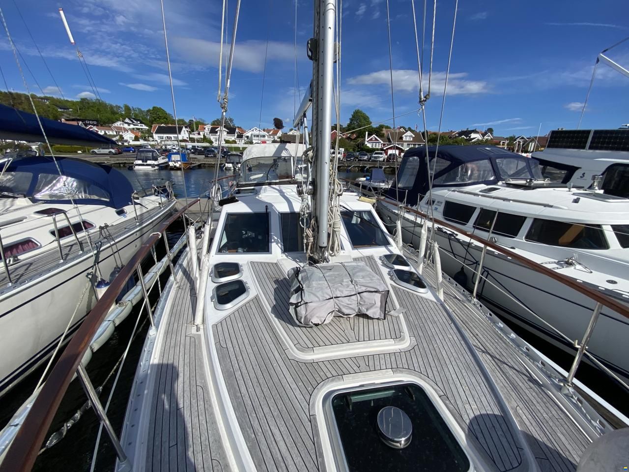 Nauticat 37