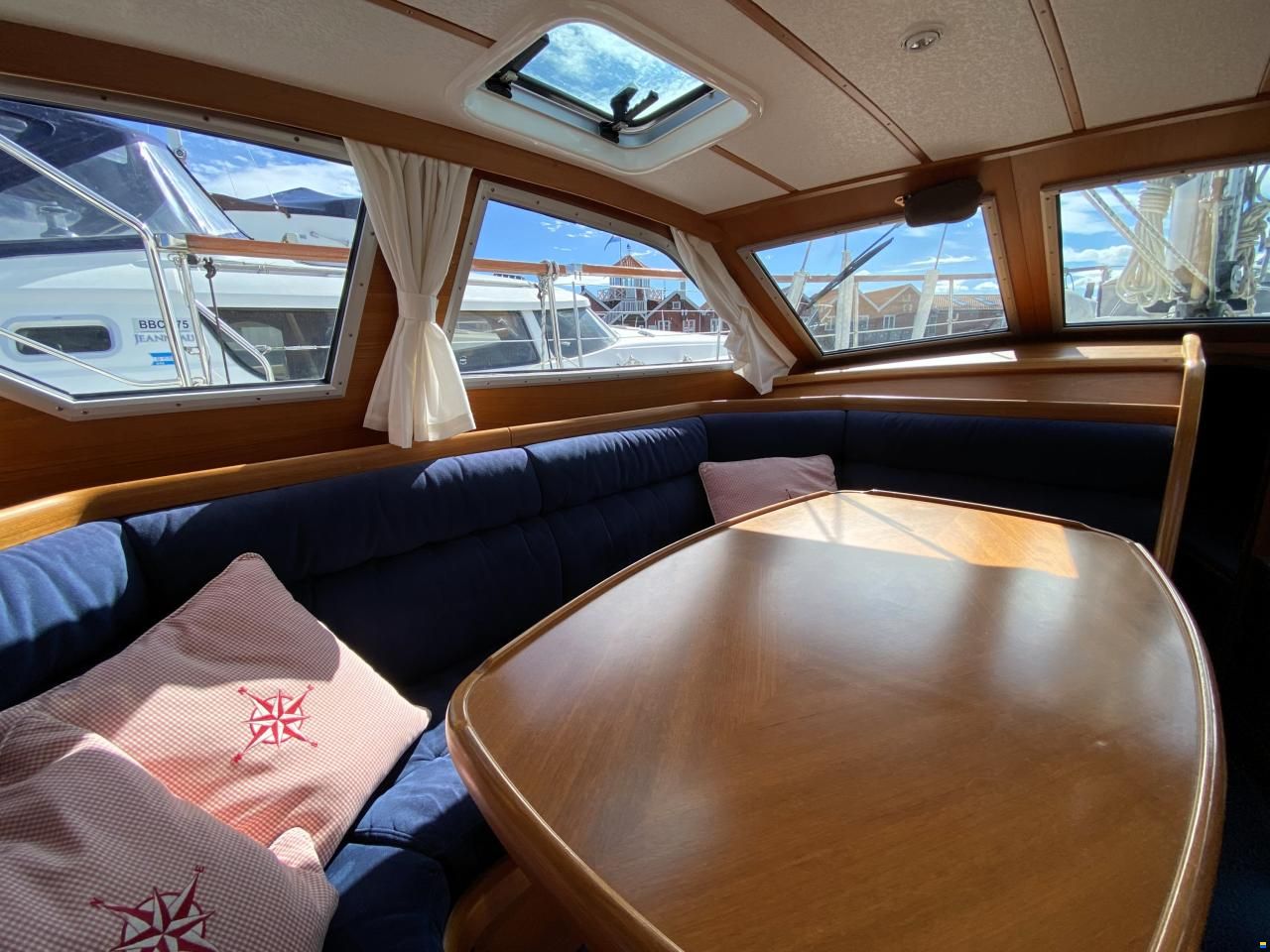 Nauticat 37