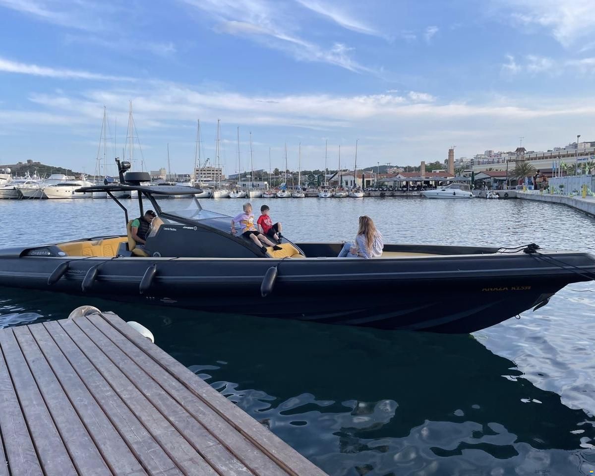 Technohull Omega 41