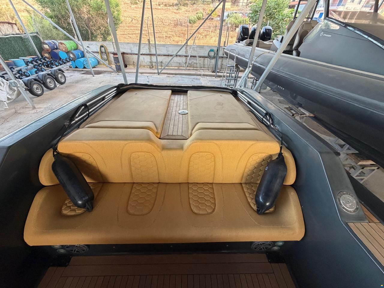 Technohull Omega 41
