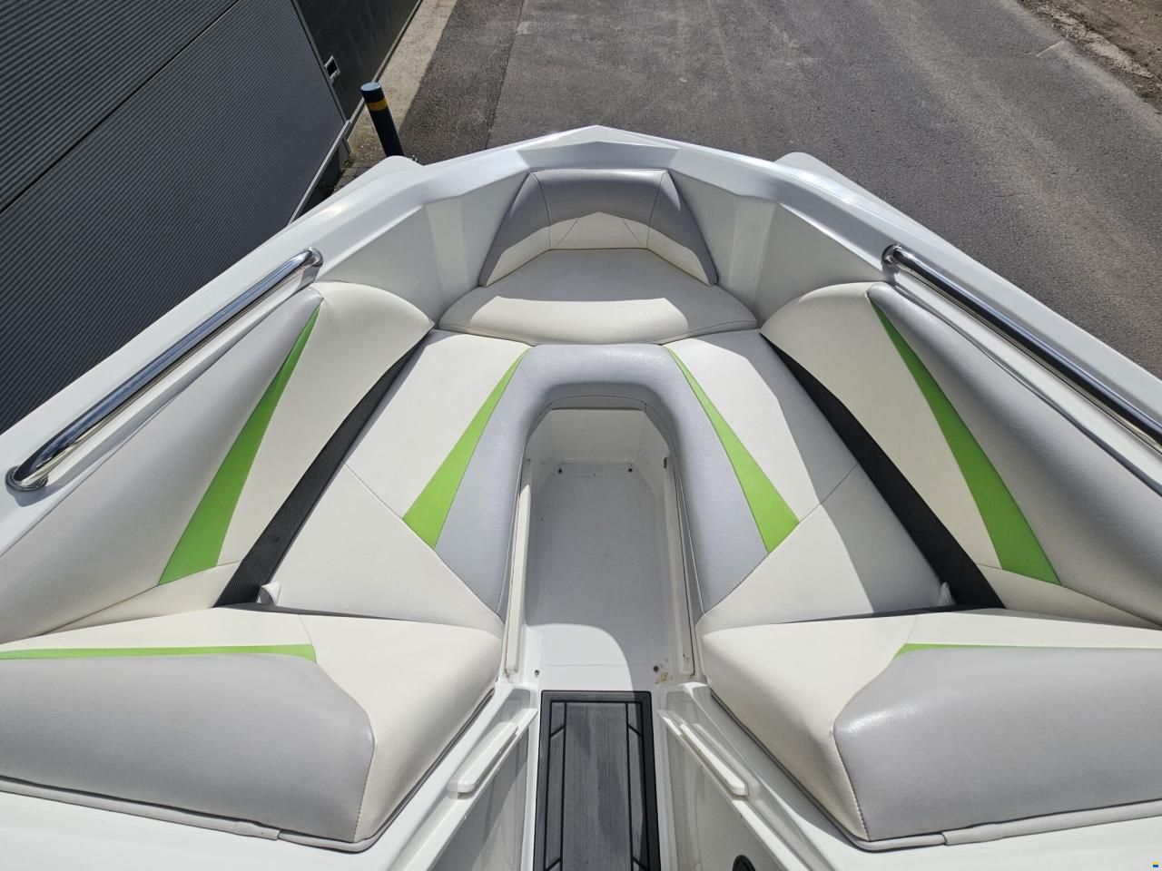 Tig&eacute; R20