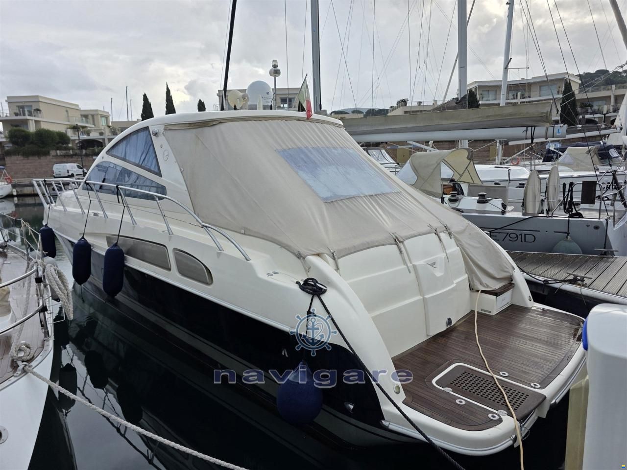 Airon Marine 4300 T-TOP
