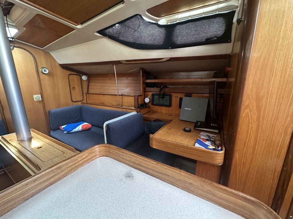 Beneteau Oceanis 350