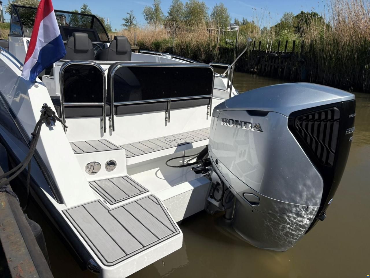 Maxima 800 Sport