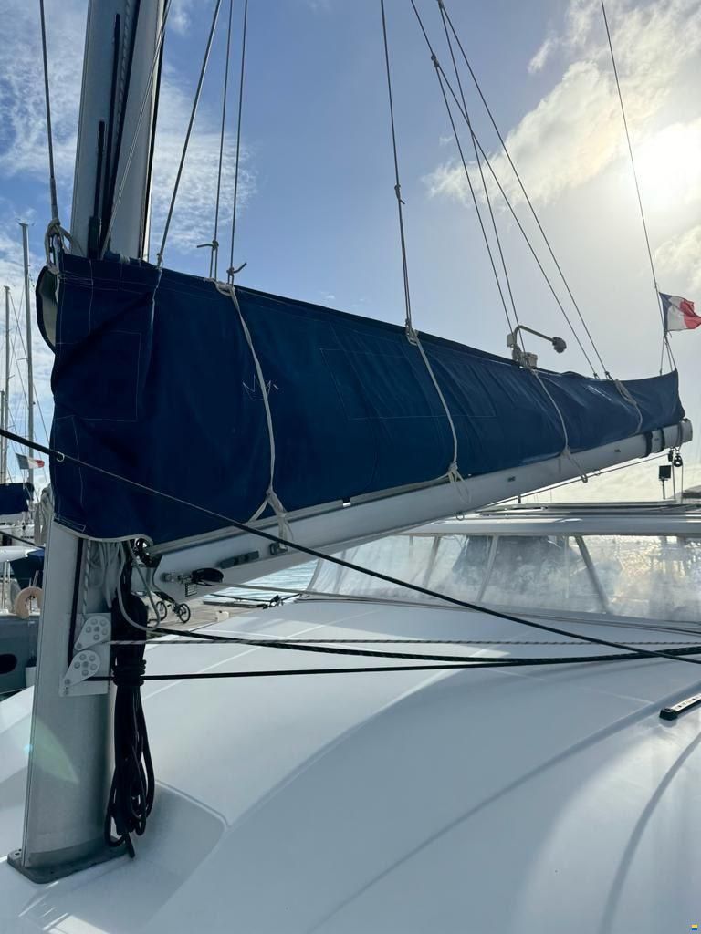 Lagoon 380