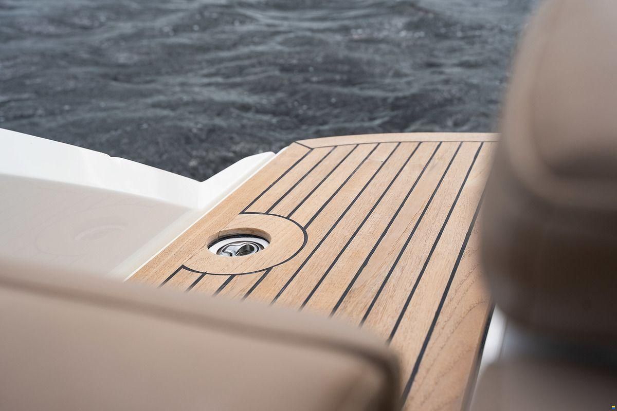 Sea Ray Sun Sport 250