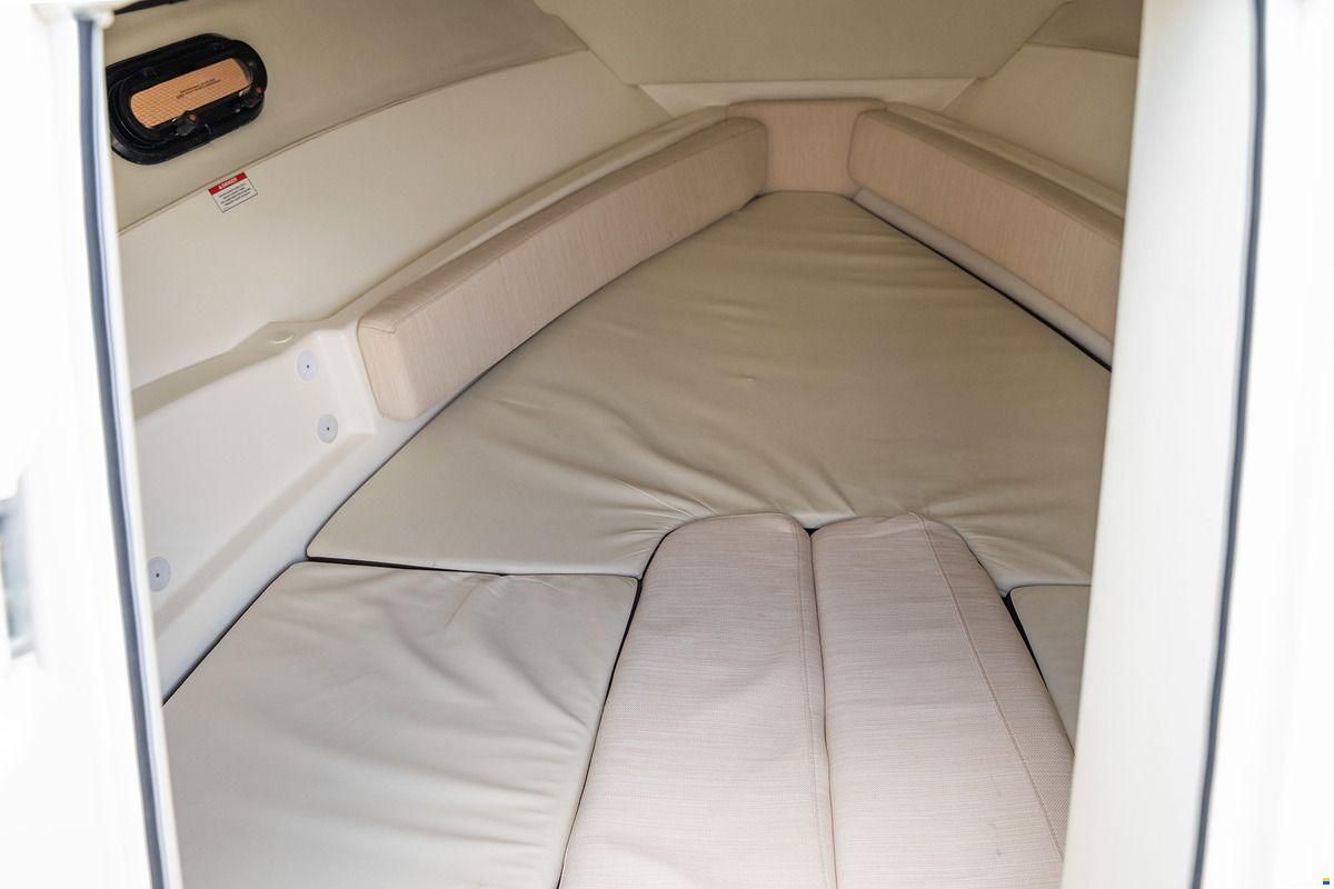 Sea Ray Sun Sport 250