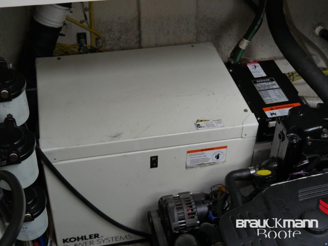 Maxum 3300 SE