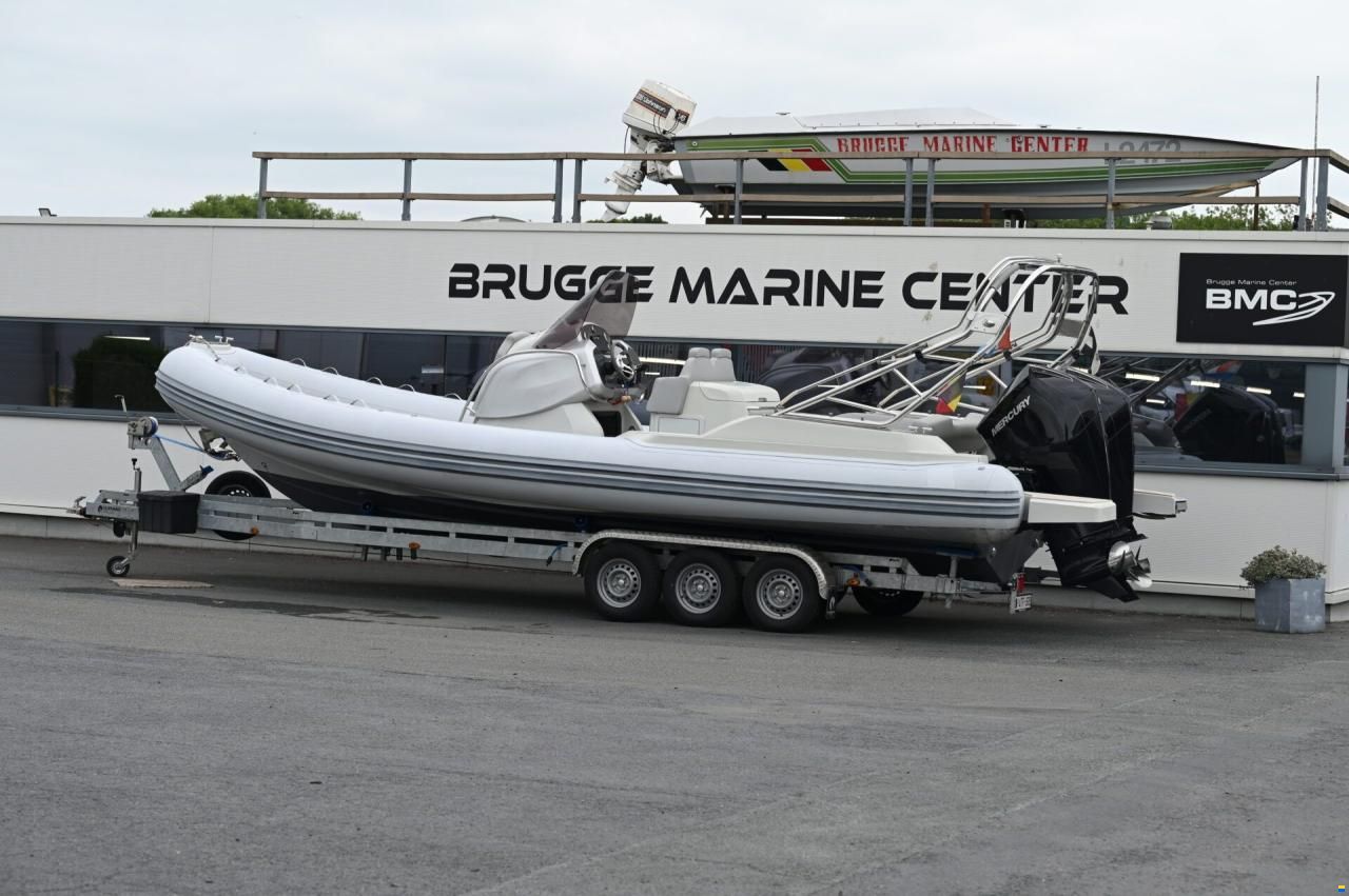 SACS Strider 900