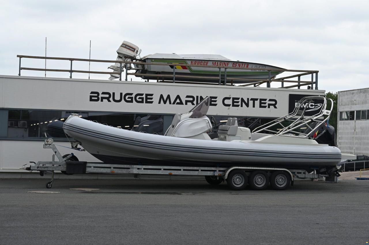 SACS Strider 900