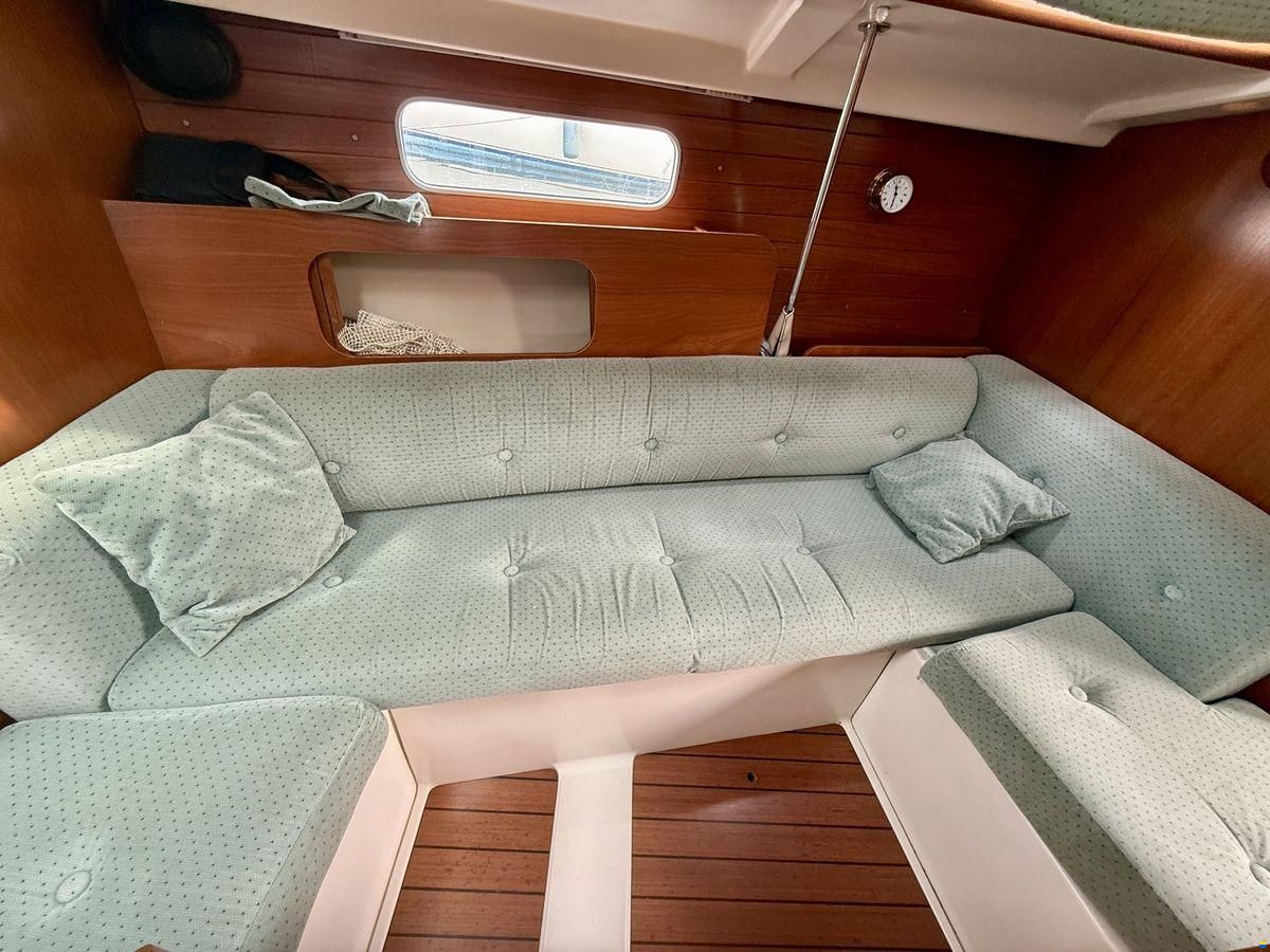 Beneteau Oceanis 321