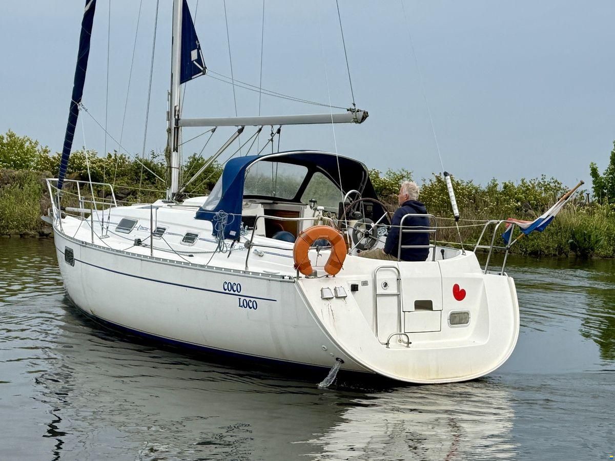 Beneteau Oceanis 321