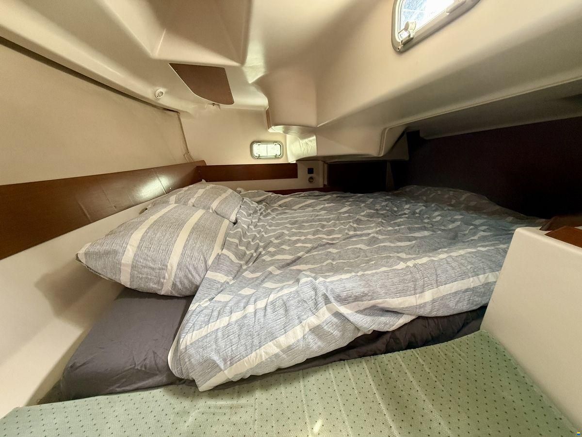 Beneteau Oceanis 321