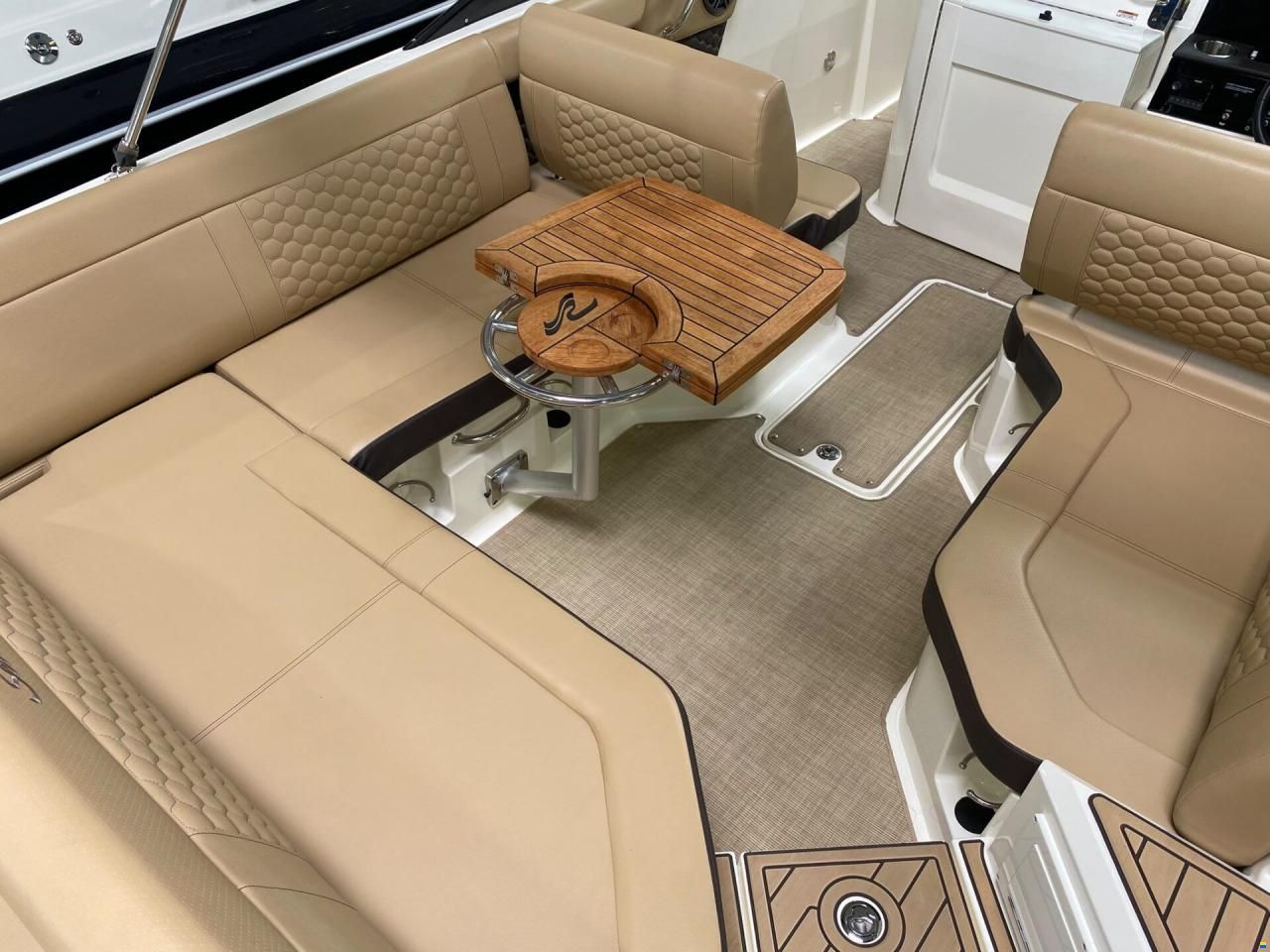 SEARAY SeaRay 250 SDX