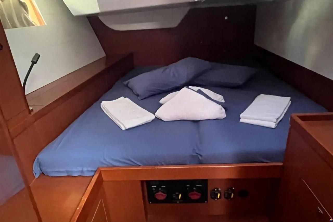 Beneteau Oceanis 48