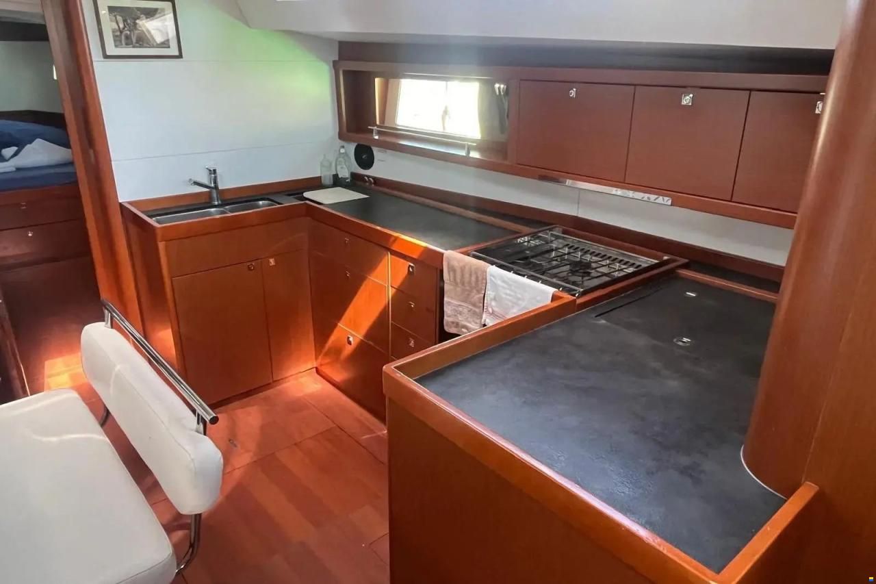 Beneteau Oceanis 48