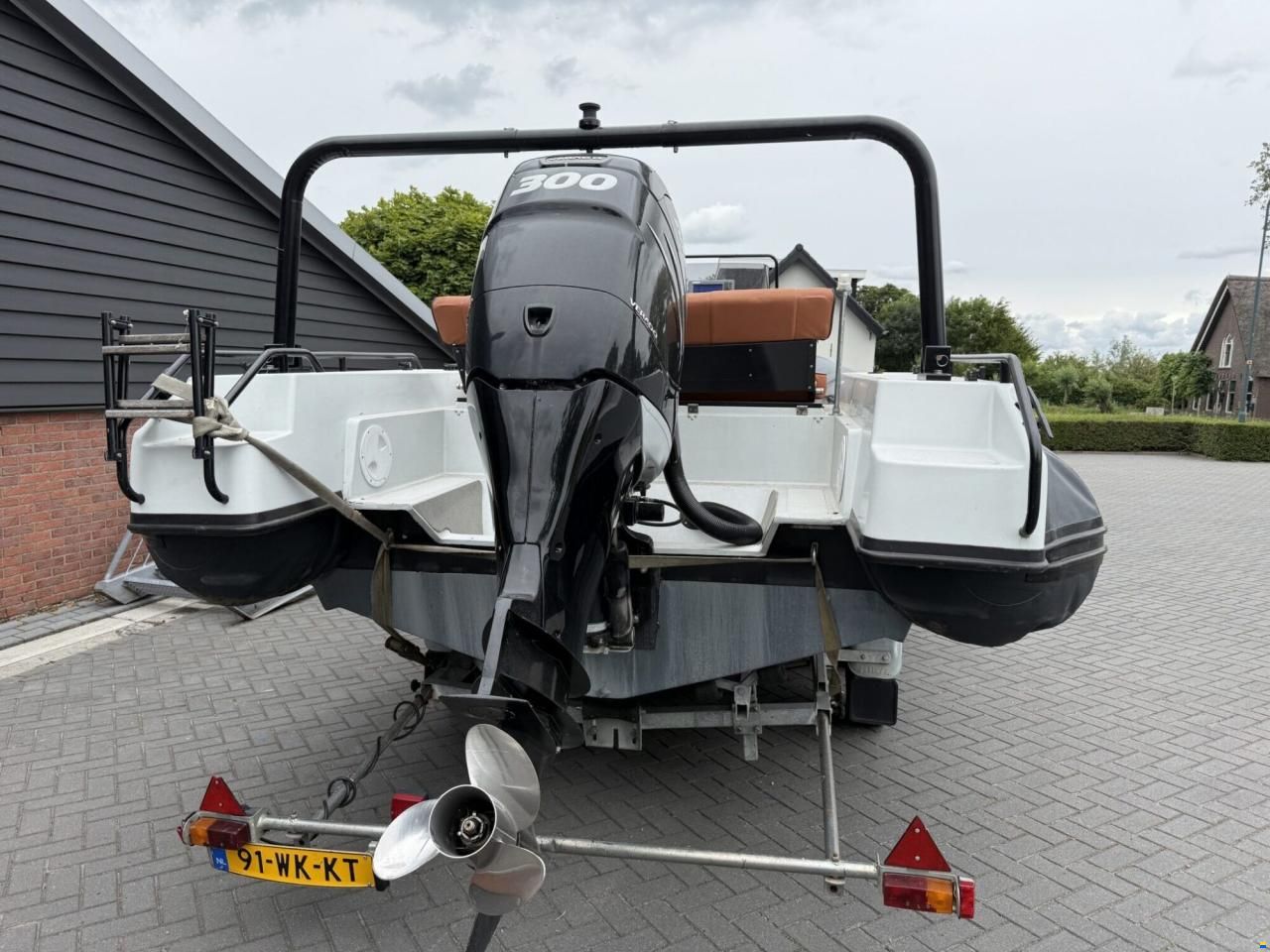 Selva D760C RIB