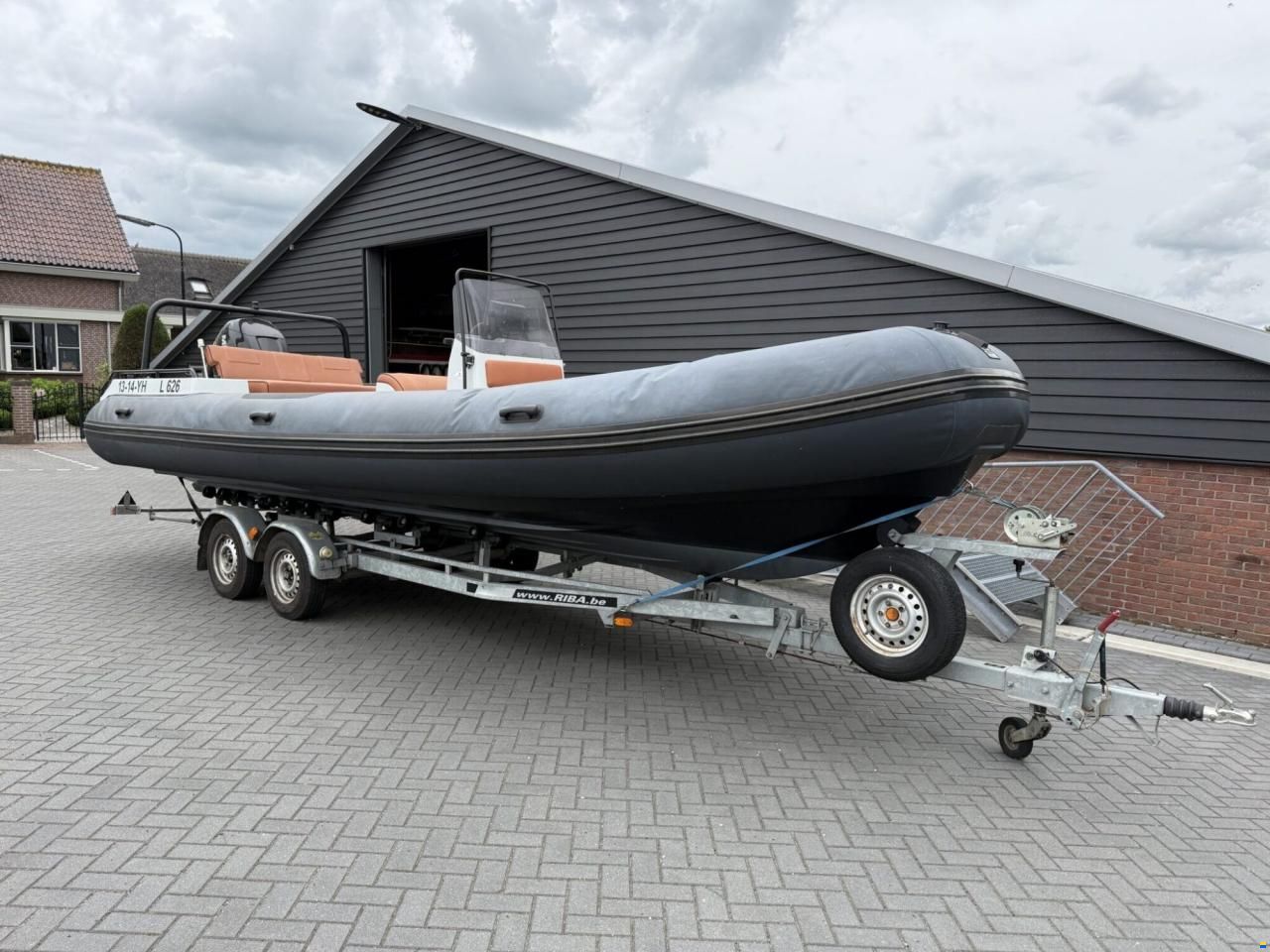 Selva D760C RIB